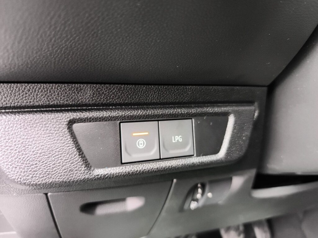 Dacia Sandero III Stepway Essential Eco-Gas 120