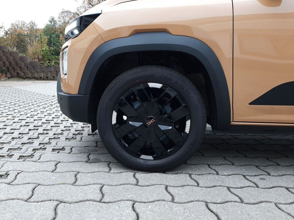 Dacia Spring Extreme Electric 65 (48kW)