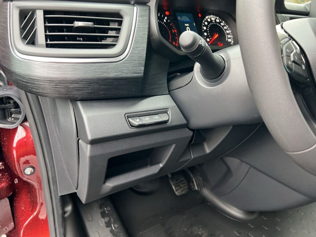 Renault Trafic Life dCi 150 EDC Automatik, 8 Sitzplätze