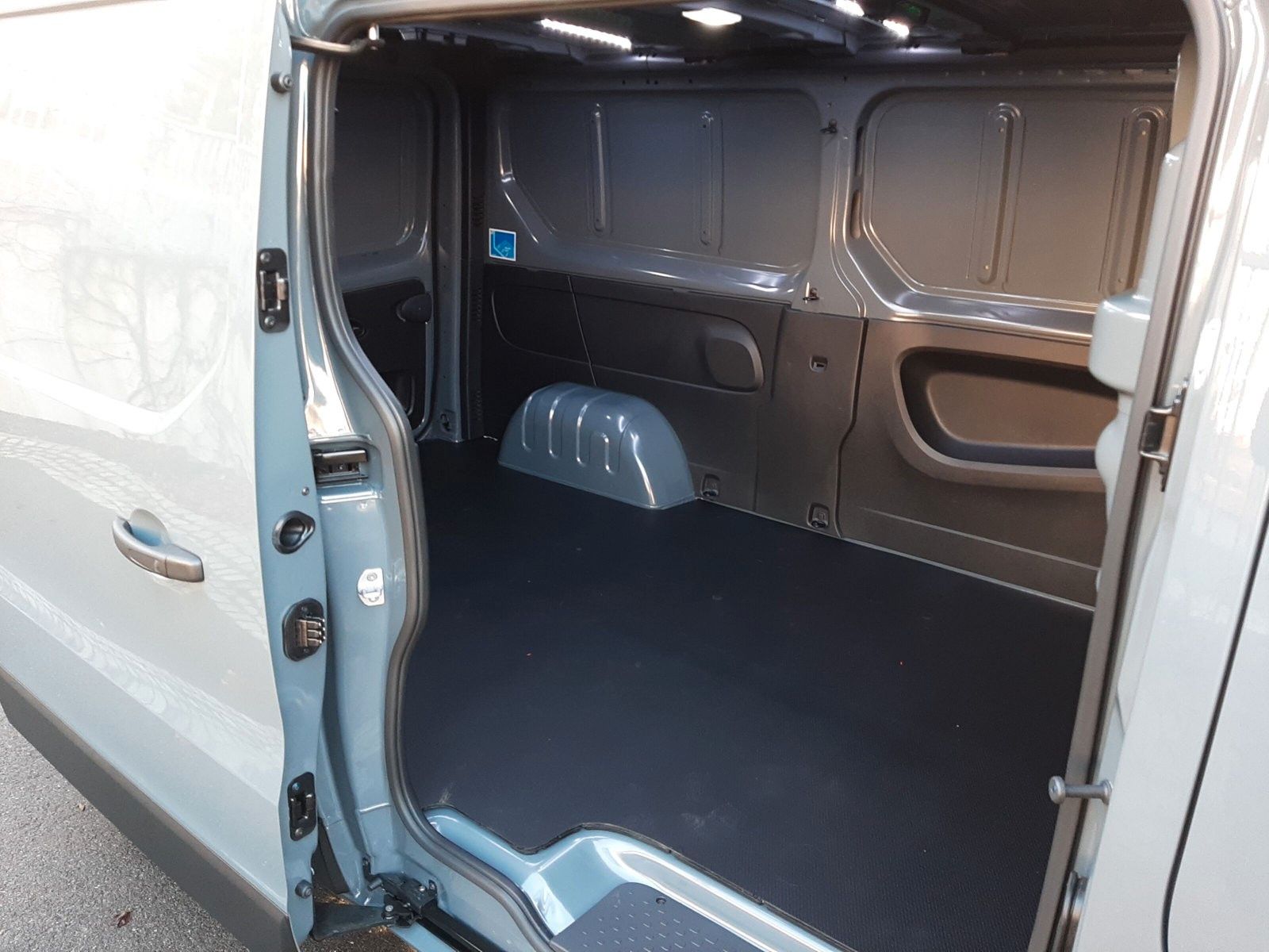 Fahrzeugabbildung Renault Trafic Kasten L2H1 3,0t Komfort