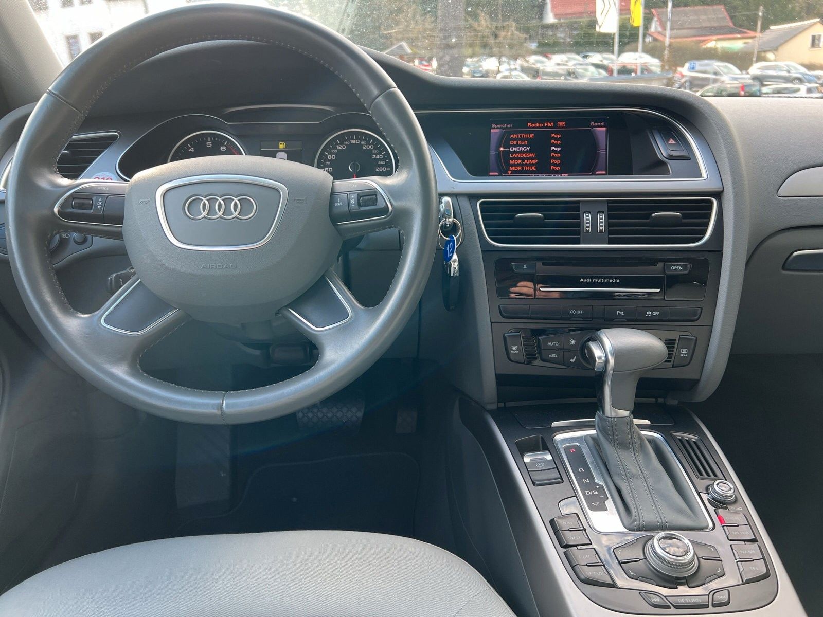 Fahrzeugabbildung Audi A4 Avant Ambiente quattro 2.0 TFSI